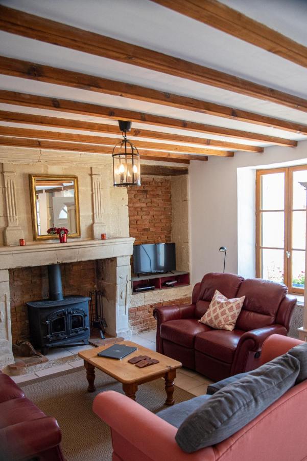 Lavender House - Traditional Stone House Oozing Charm And Character Cersay Exteriör bild
