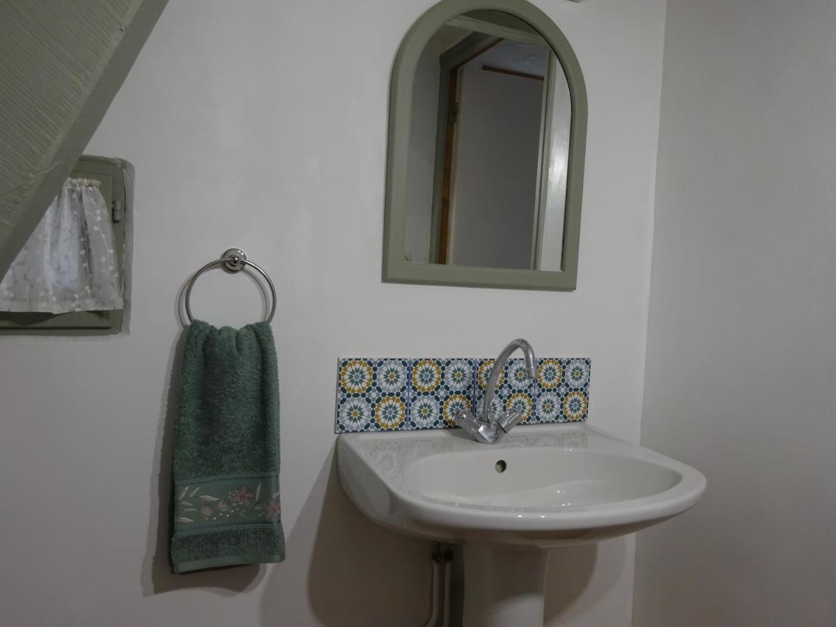 Lavender House - Traditional Stone House Oozing Charm And Character Cersay Exteriör bild